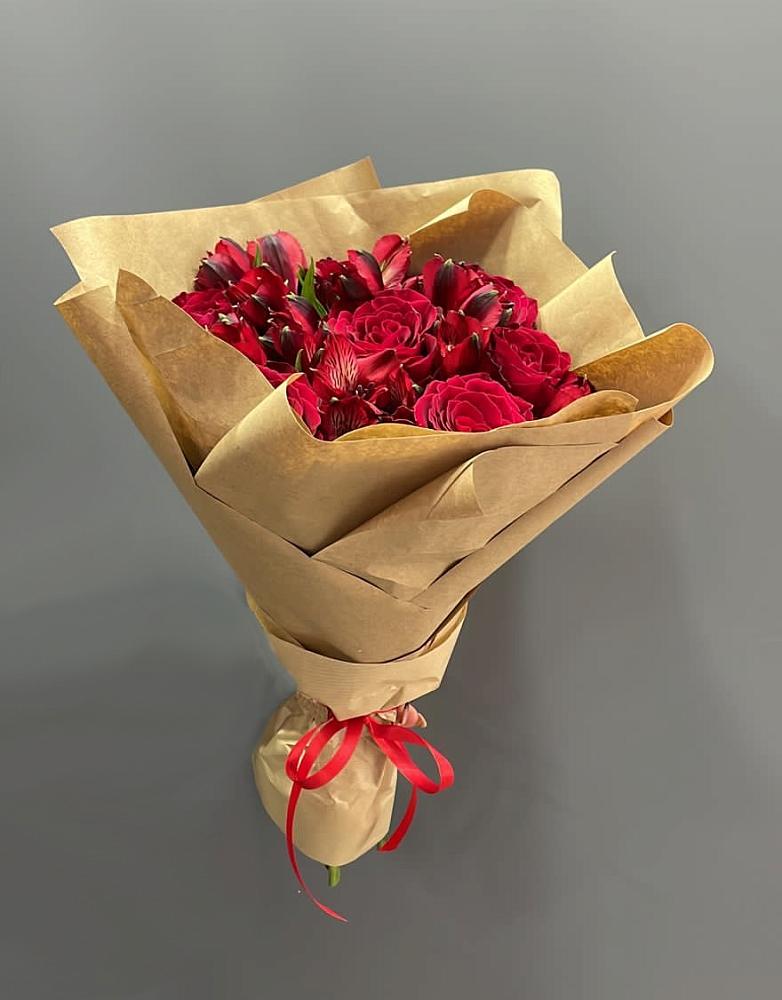 Букет цветов из: Альстромерии и Розы в Демихово