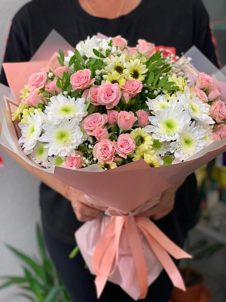 Букет цветов из: Розы и Хризантемы в Демихово