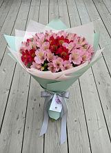 Букет цветов из:  Альстромерии в Демихово