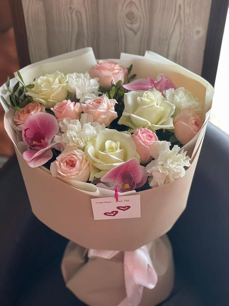 Букет цветов из: Орхидеи, Розы и Гвоздики в Демихово