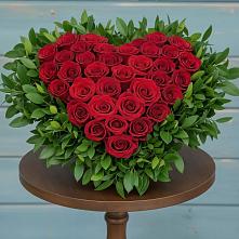 Цветочная композиция из Розы в виде сердца в Демихово