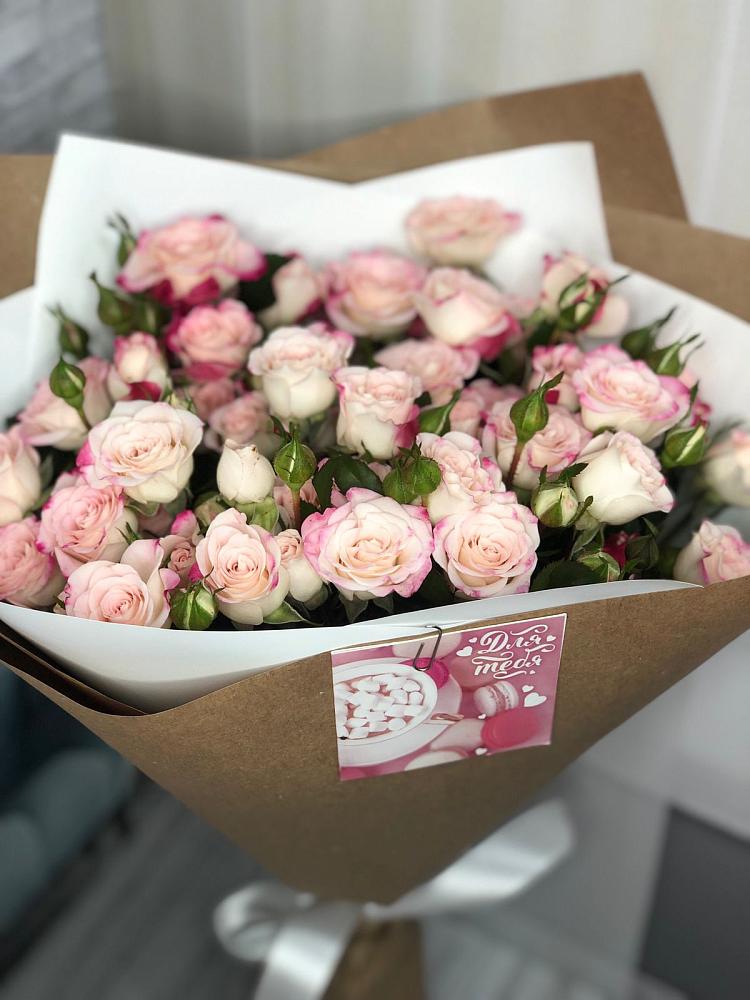 Букет цветов из: Розы в Демихово