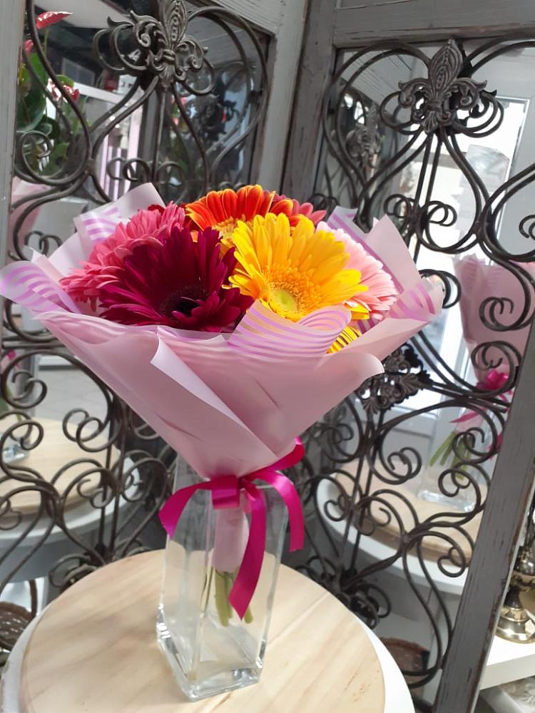 Букет цветов из: Герберы в Демихово