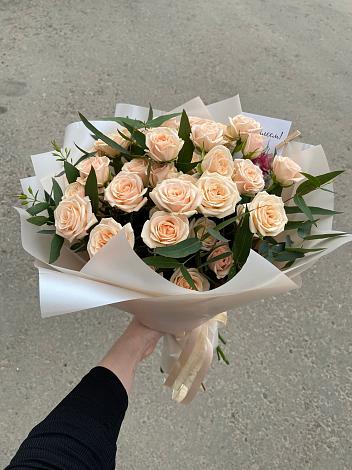 Букет Кремовые розы Латте в Демихово