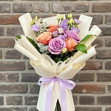 Букет цветов из:  Лизиантусы и Розы #REPLACE_PRED# Демихово