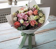 Букет цветов из:  Розы, Лизиантусы и Гвоздики в Демихово