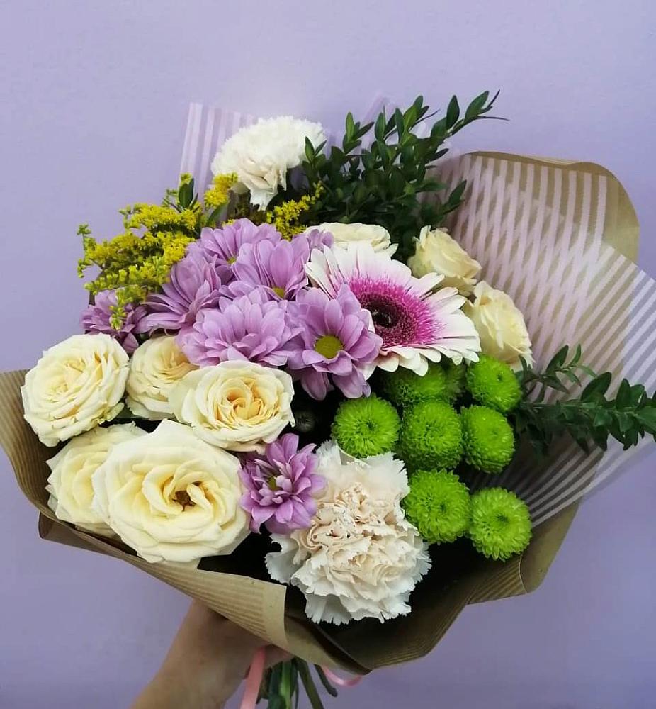 Букет цветов из: Хризантемы, Розы, Гвоздики и Герберы в Демихово