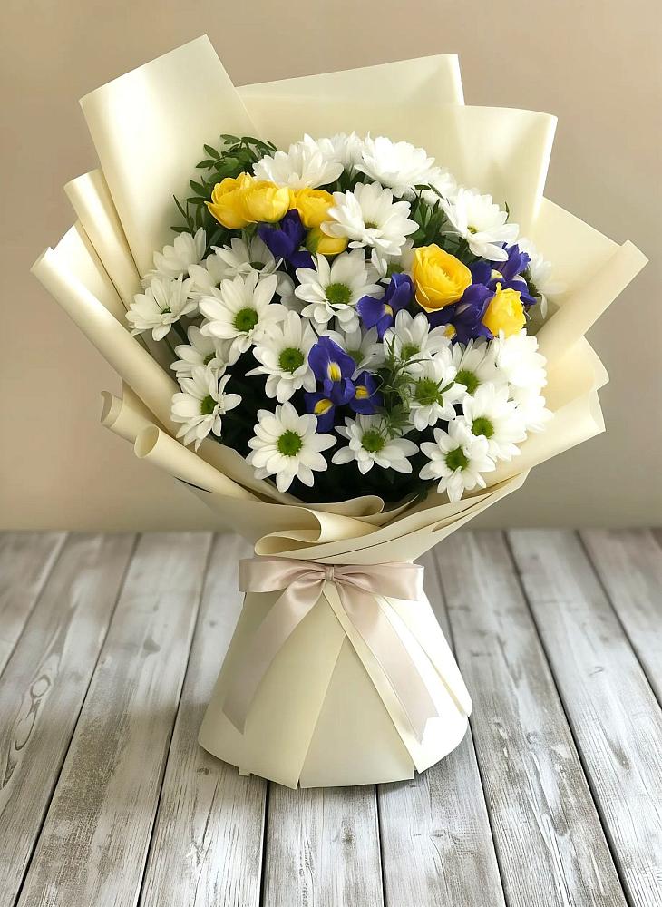 Букет цветов из: Ирисы, Хризантемы и Розы в Демихово