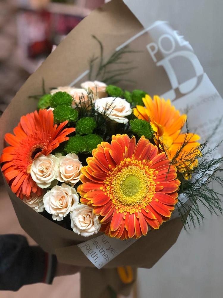 Букет цветов из: Герберы, Хризантемы и Розы в Демихово
