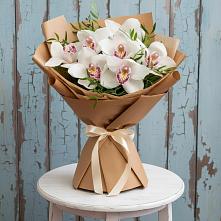 Букет цветов из:  Орхидеи и Розы в Демихово
