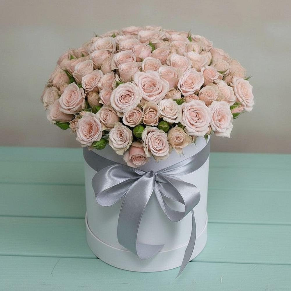 Цветочная композиция из Розы в шляпной коробке в Демихово